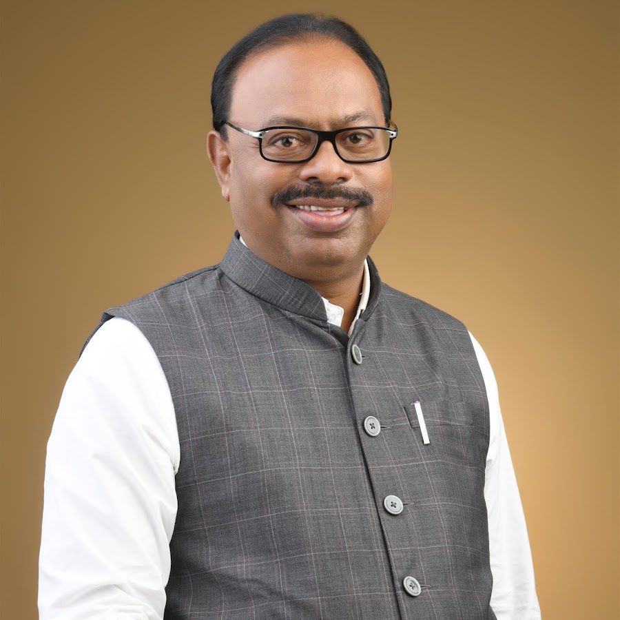 Hon. Revenue Minister Chandrashekhar Bawankule ji